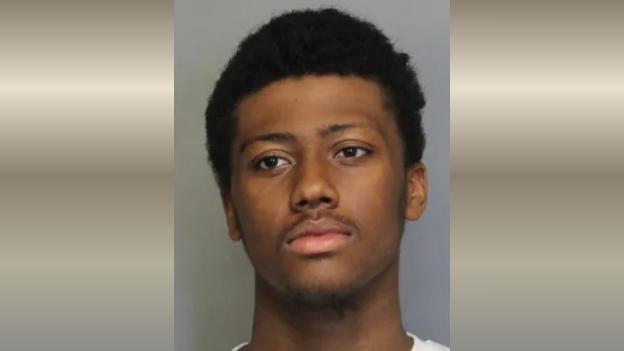 13-Year-Old Arrested After Evening Robbery in Wilmington Residential Area