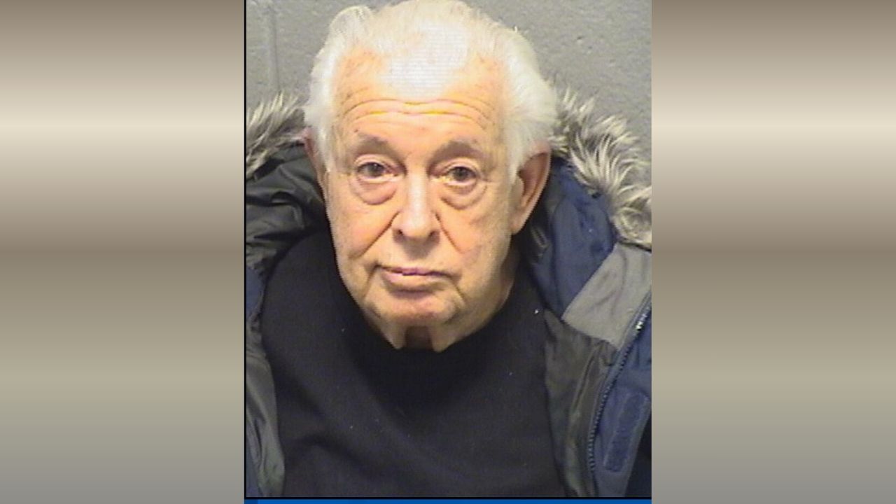 83-Year-Old Lawyer Arrested in Illinois Over $2.35 Million Florida Fraud and Money Laundering Case