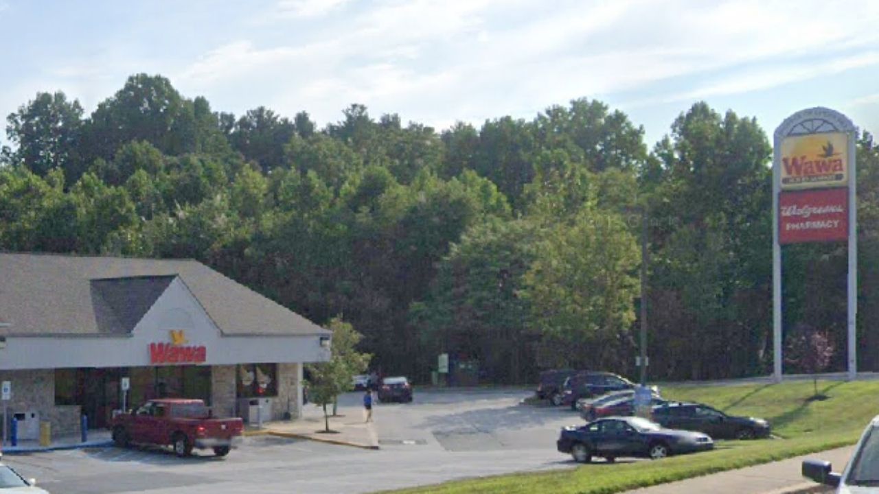 Armed Robbery Under Investigation at Wilmington 7-Eleven, Suspect Flees With Cash and Cigarettes