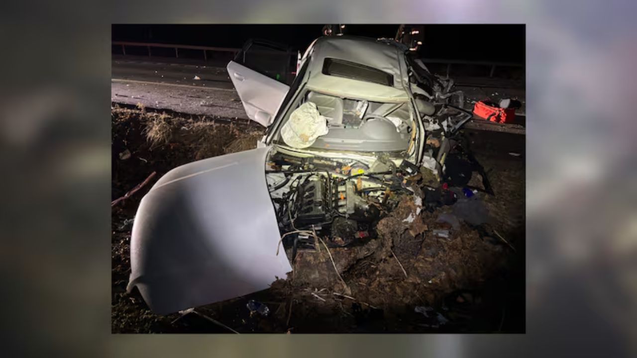 Car Crashes Into Detroit Airport Terminal, 6 Injured Near Delta Counters