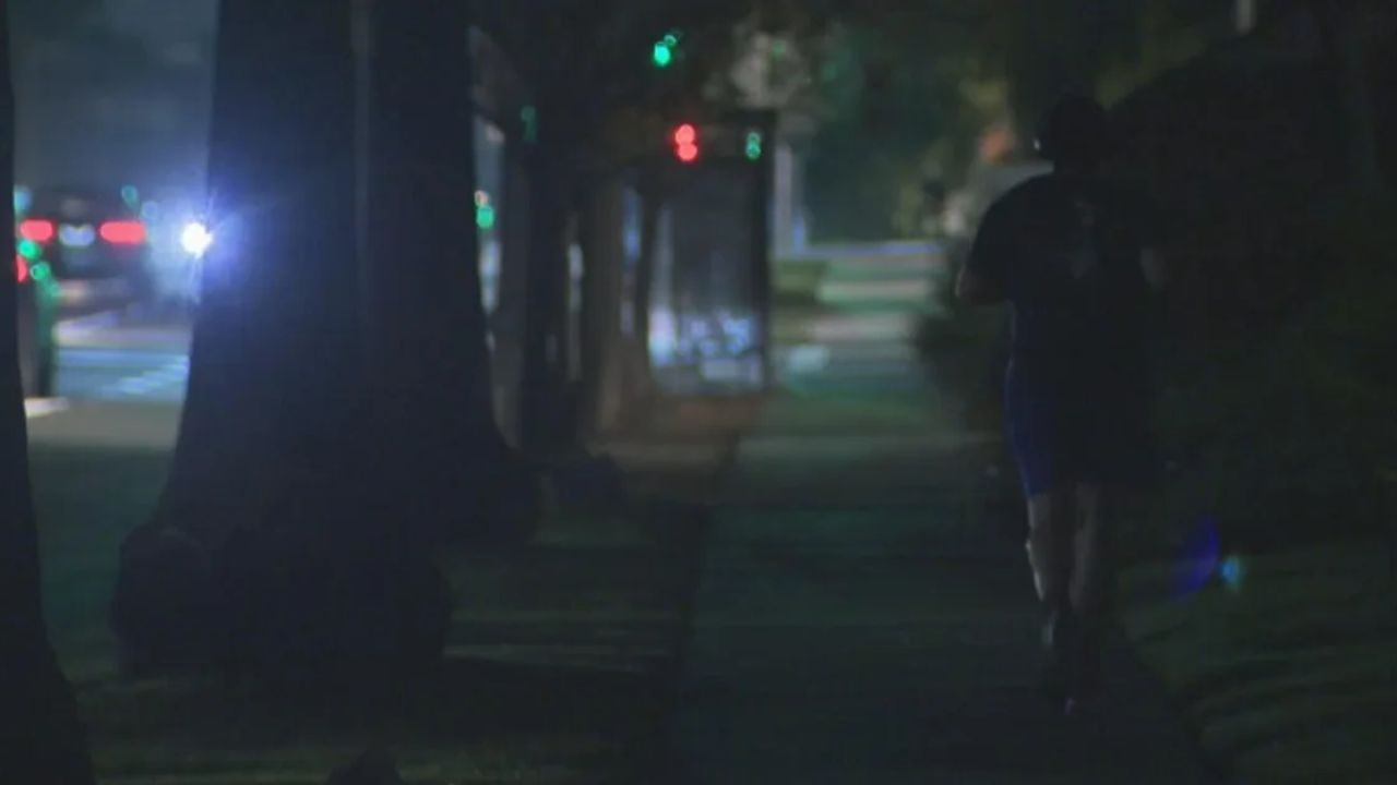 Copper Wire Thefts Leave Miracle Mile Streets Dark, Raising Safety Concerns in Los Angeles
