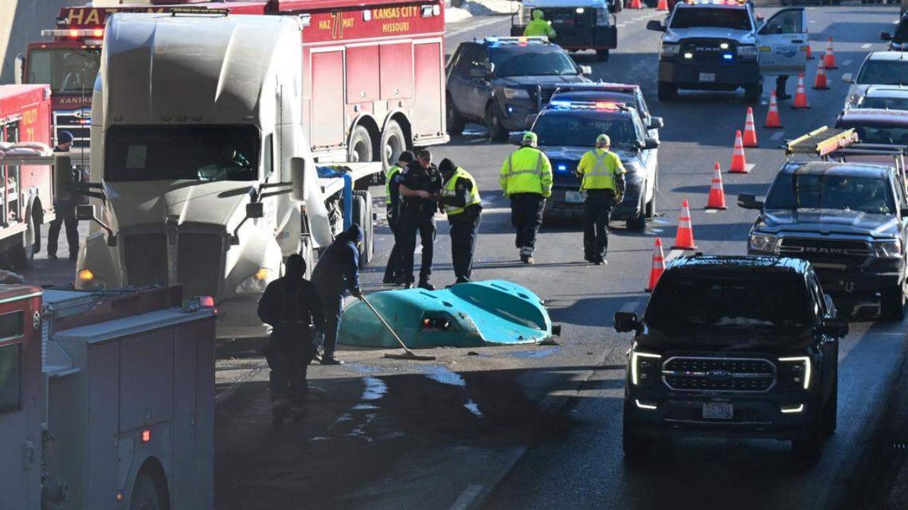 Diesel Fuel Spill From Tractor-Trailer Crash Disrupts Morning Commute in Downtown Kansas City