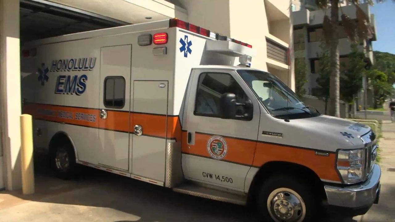 Motorcyclist Seriously Injured After Rear-End Crash on Farrington Highway