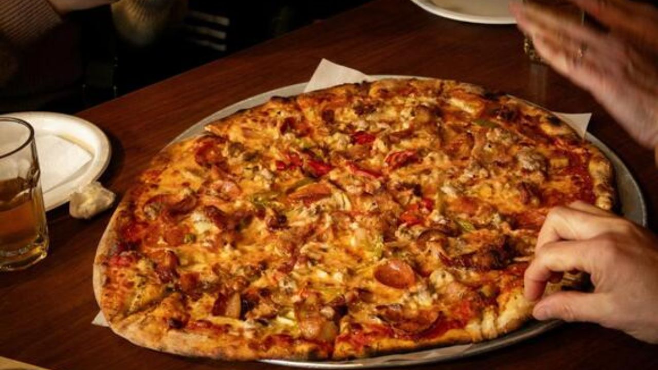 One of America’s Most Famous Pizza Chains Is Finally Expanding to New Jersey