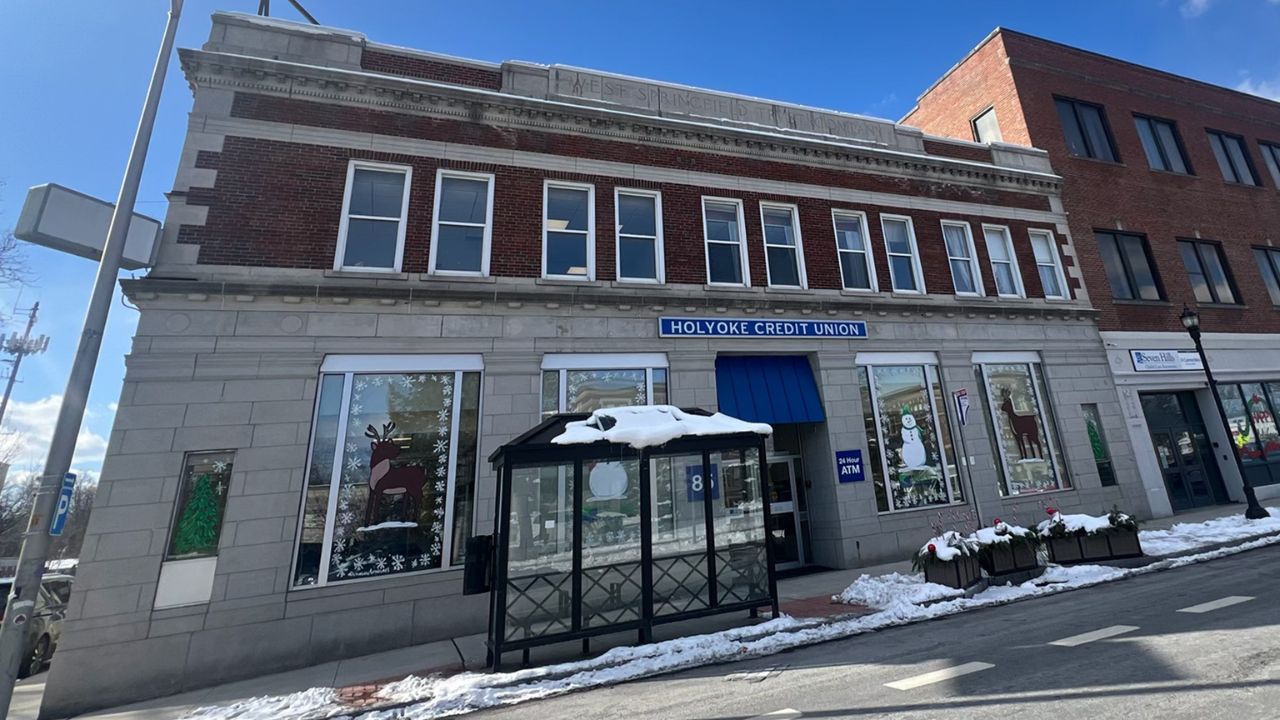 Police Investigate Armed Robbery at Holyoke Credit Union on Elm Street in West Springfield