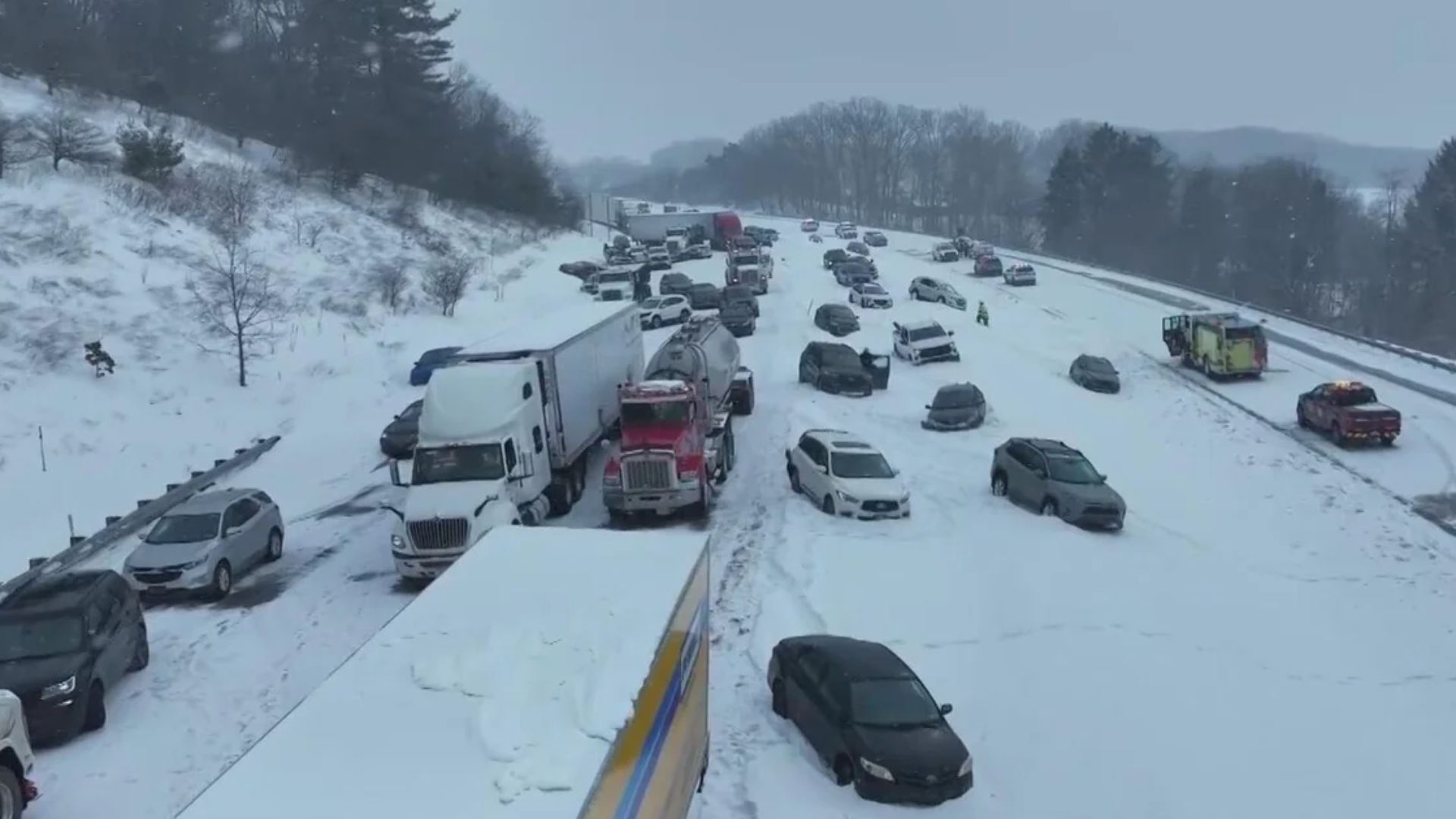 Deadly I-79 Chain-Reaction Crash in Butler County Involves 25 Vehicles, Claims Teen’s Life