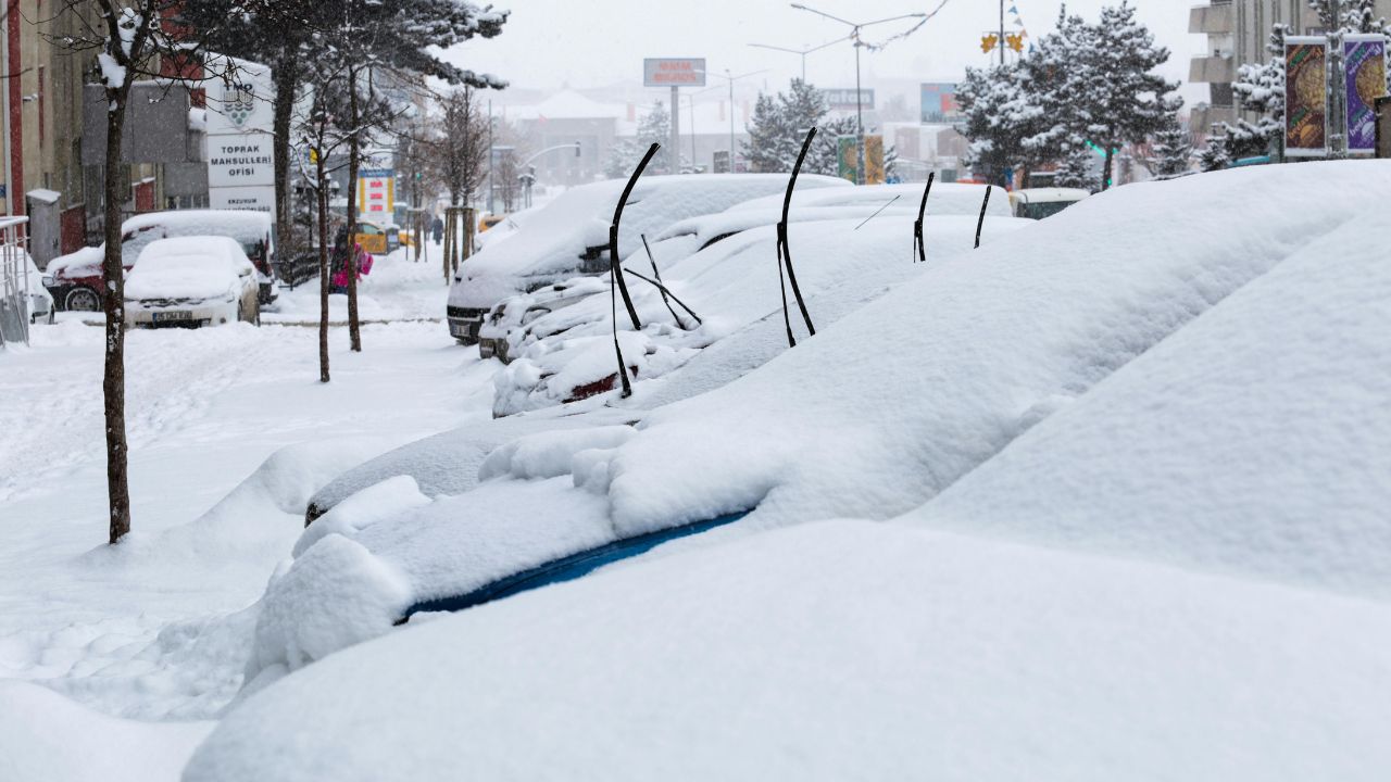 Nebraska–Iowa Winter Storm Warning: 4–6 Inches of Snow to Hit Omaha, I-80 Travel Hazard Through Early Friday