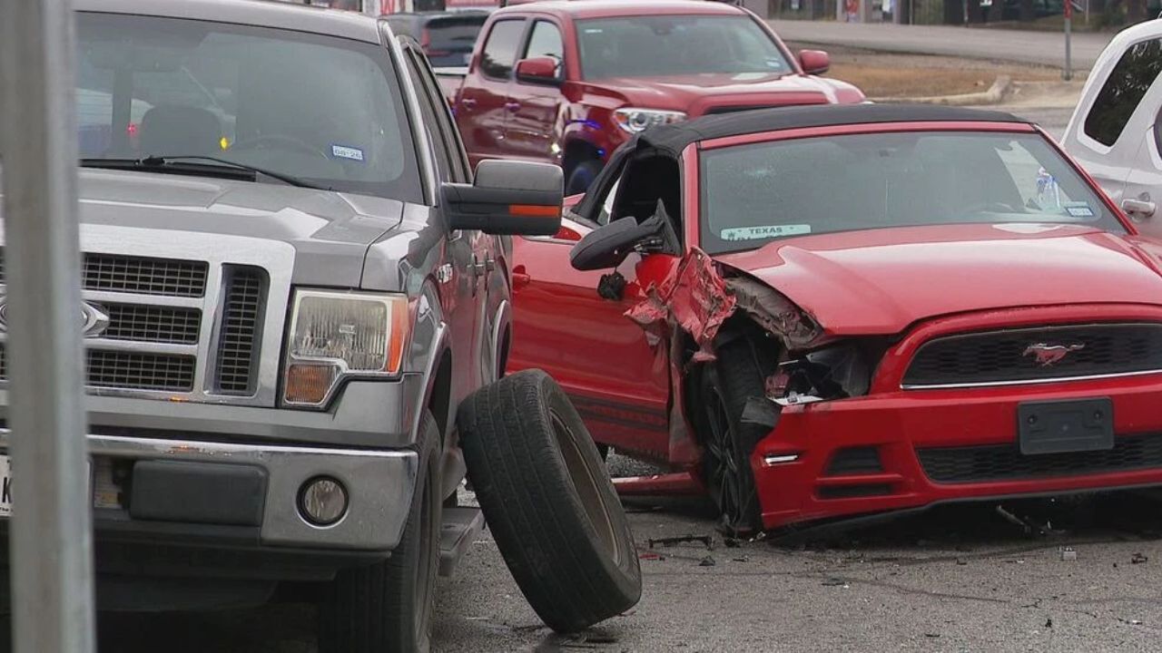 Teen Passenger Sought After DPS Chase Ends in North Side Multi-Vehicle Crash