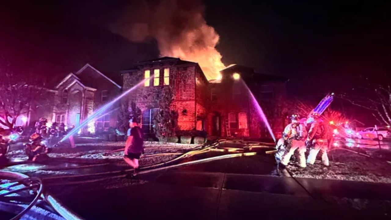 Lightning Strike Sparks Dramatic 2-Story House Fire in Fort Worth