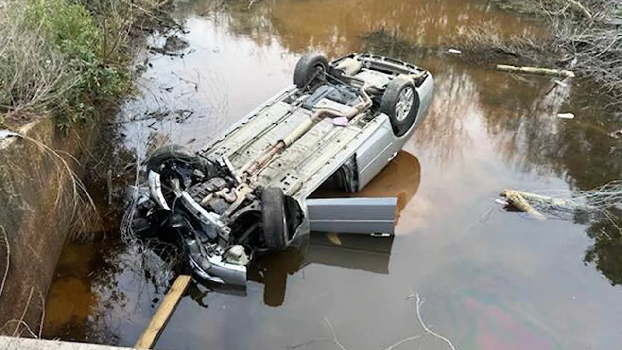 Mississippi Teens Pulled to Safety After SUV Rolls Into Canal, Bystanders Rush to Help