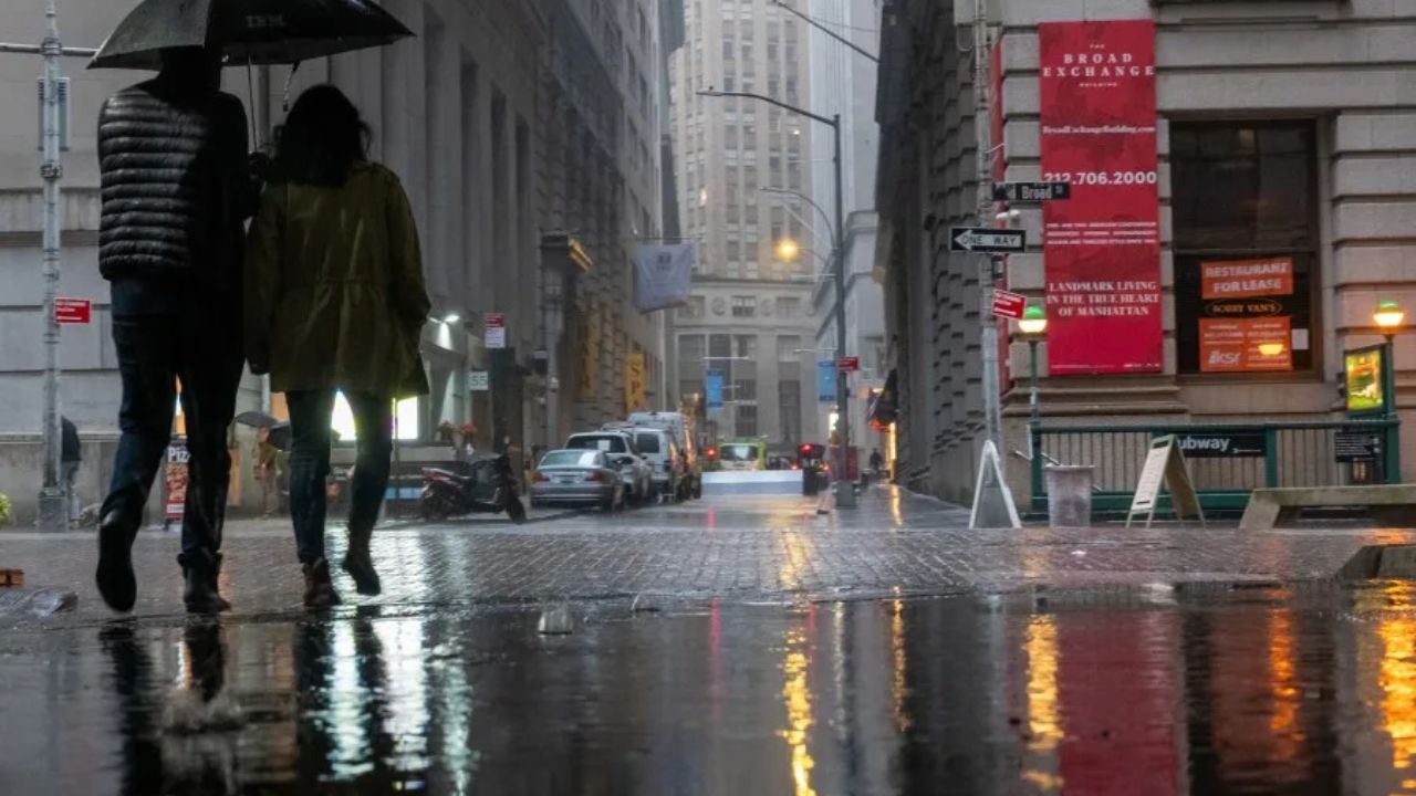 Powerful Storm System Targets New York Region With Heavy Rain, Damaging Winds and Flood Risk