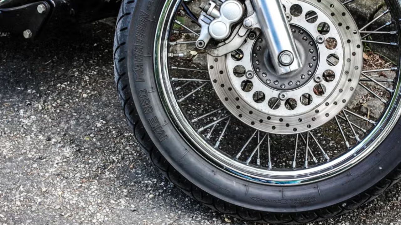 Burnsville Motorcyclist Killed on I-35E in Eagan — Identity to Be Released Thursday