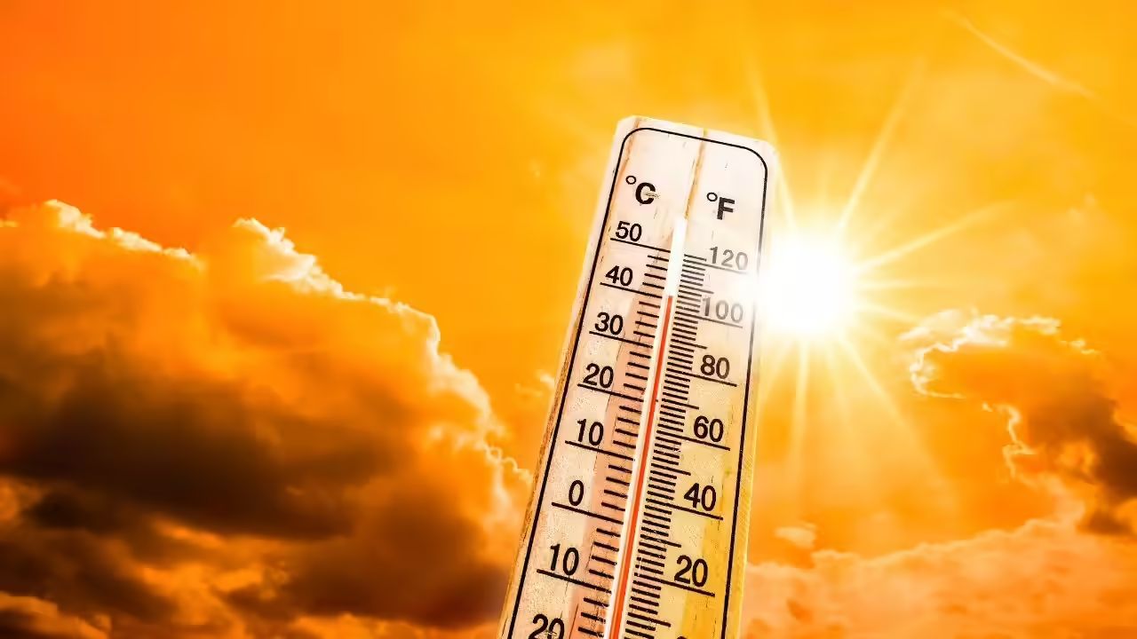 Enjoy a Pleasant Weekend Before a Sudden Heat Wave Pushes Temperatures Toward 90s