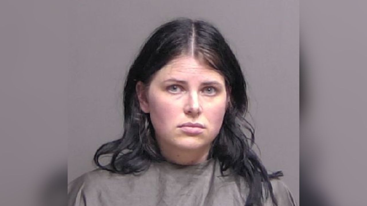 Florida Woman Who Treated 4,400 Patients Without License Avoids Jail, Gets Probation