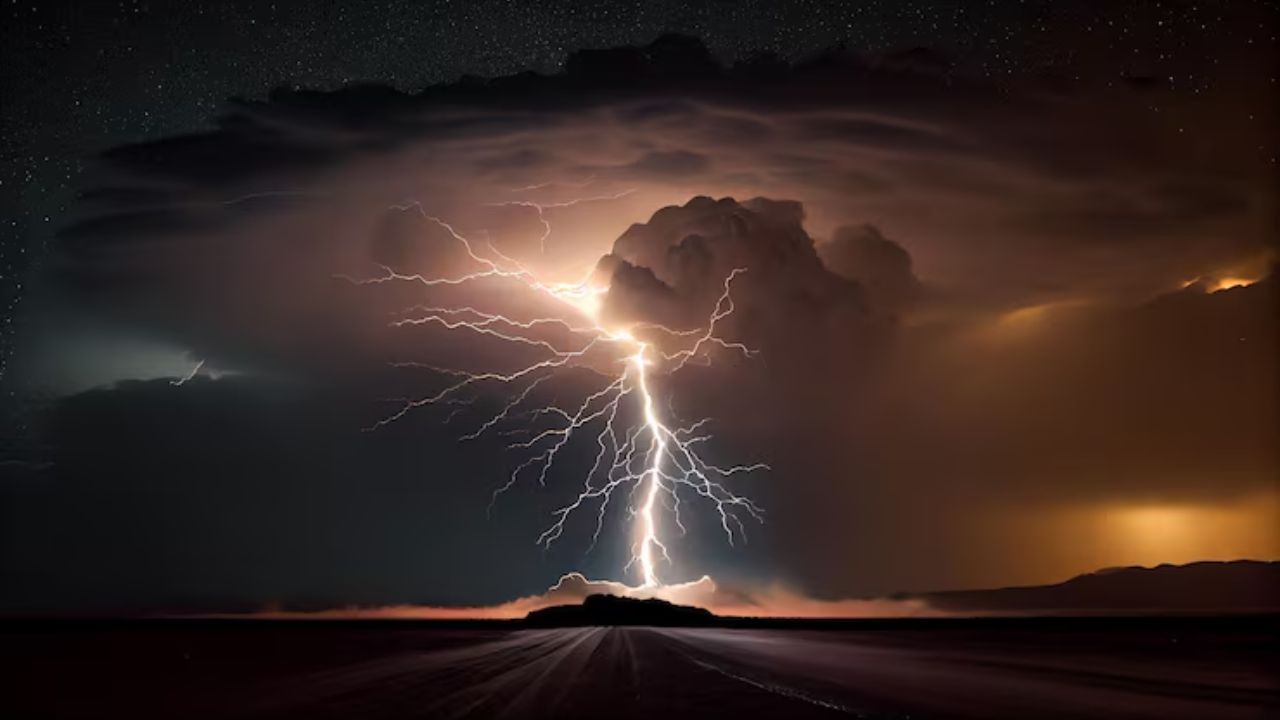Hastings, Nebraska Weather Alert: Storms and Frost Threaten Evening Travel and Overnight Crops
