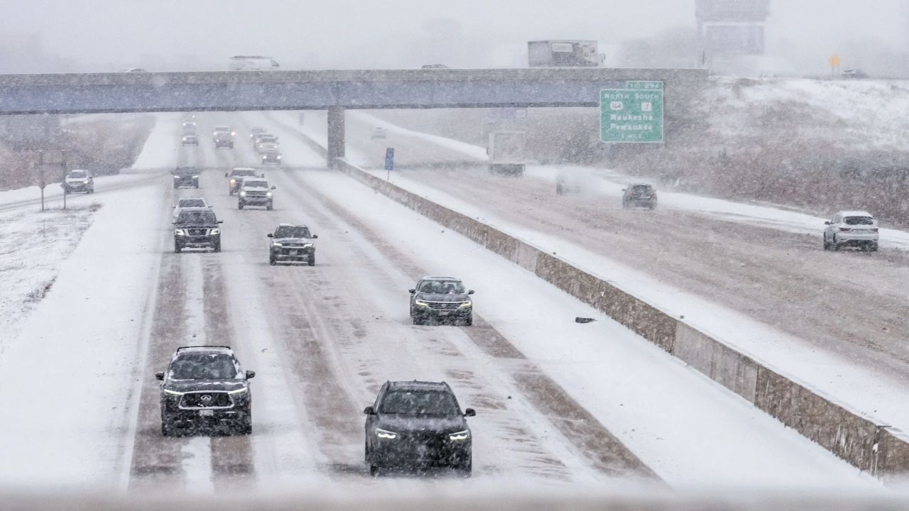 Milwaukee Drivers Beware — Dangerous Snow Bursts Dropping Visibility to 1 Mile This Monday