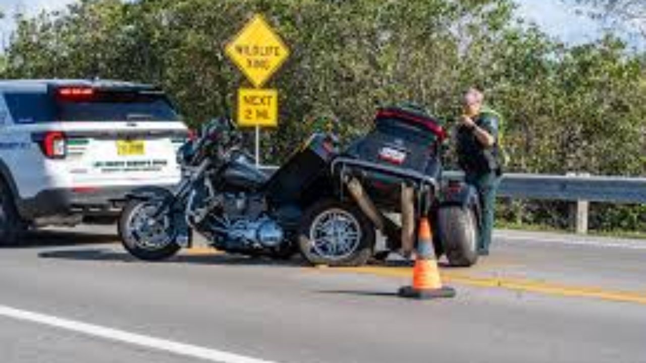 Two Critically Injured After Vehicle Crashes Into Tree in Lee County Friday Night