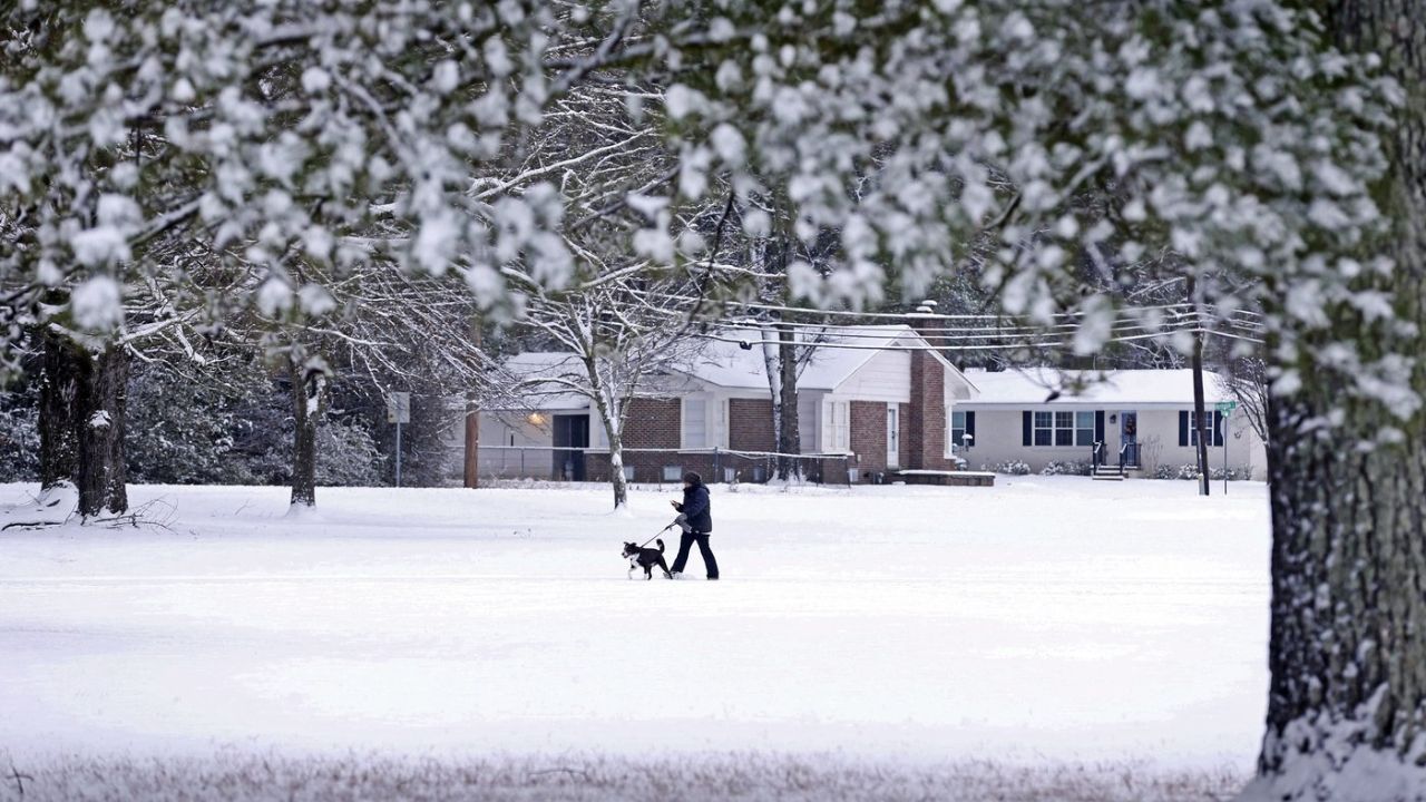 Unseasonal Cold Snap Grips Carolinas and North Georgia, Slows Travel Along I-95 Corridor