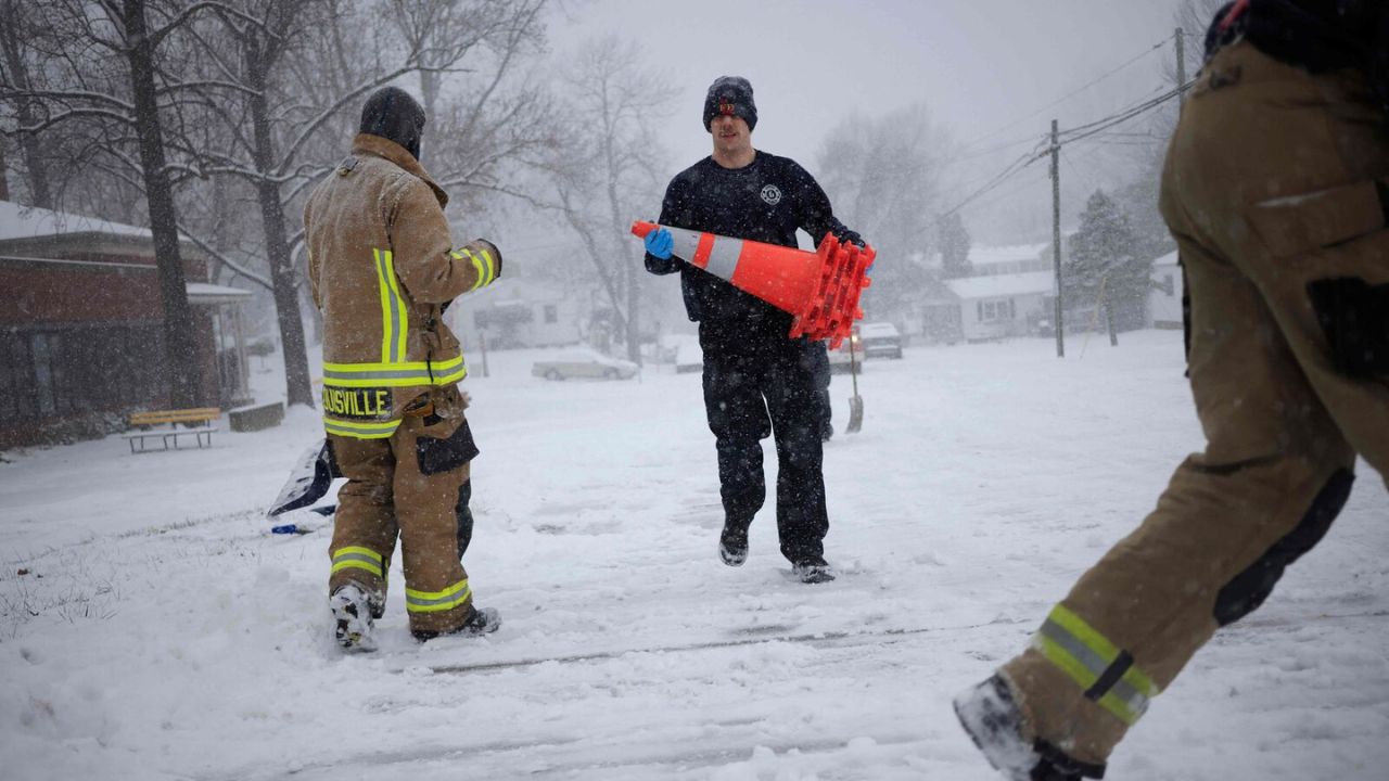Winter Storm Warning: Up to 13 Inches of Snow to Hit Siskiyou Peaks, Travel Risks Rise Overnight