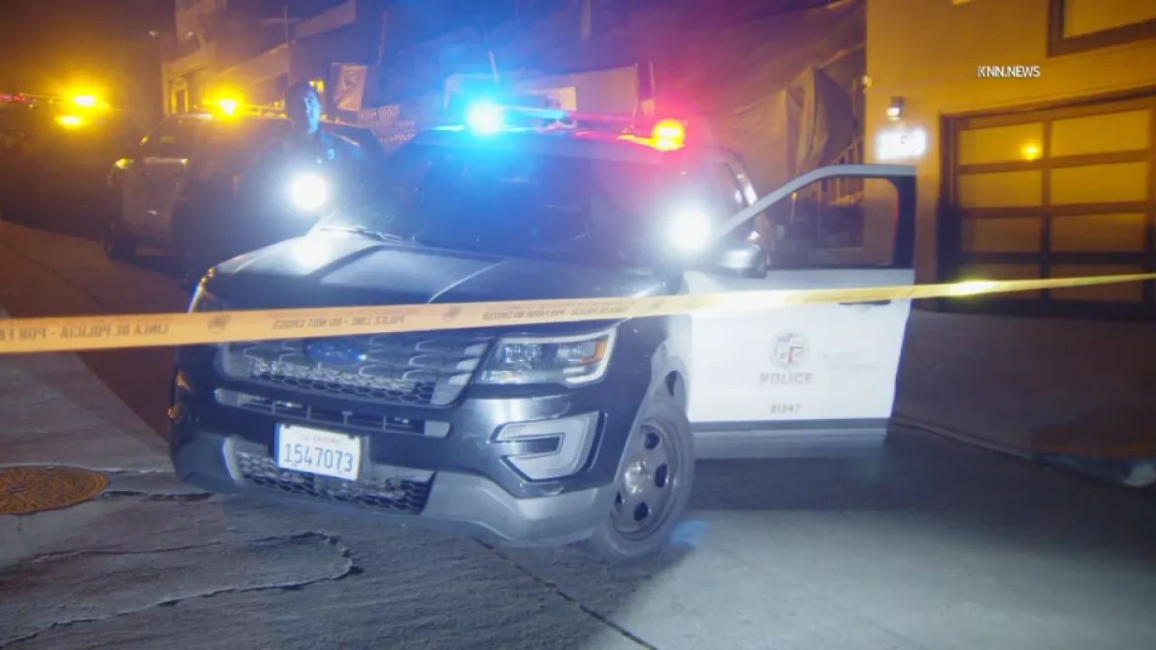 Woman Strangled During Hollywood Hills Home Invasion, Suspects on the Run
