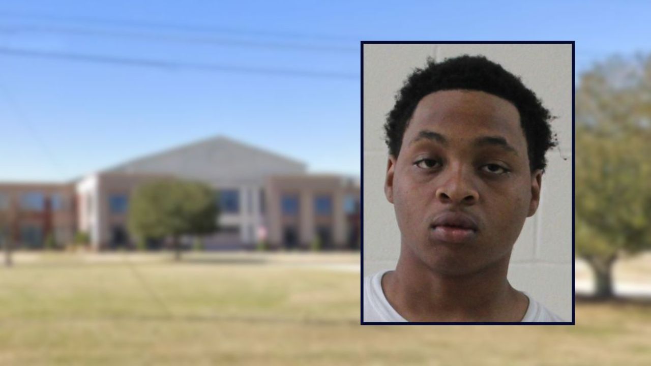 Georgia Teen Accused of Kicking Pregnant Girlfriend in Stomach, Saying He Wanted to Kill Baby