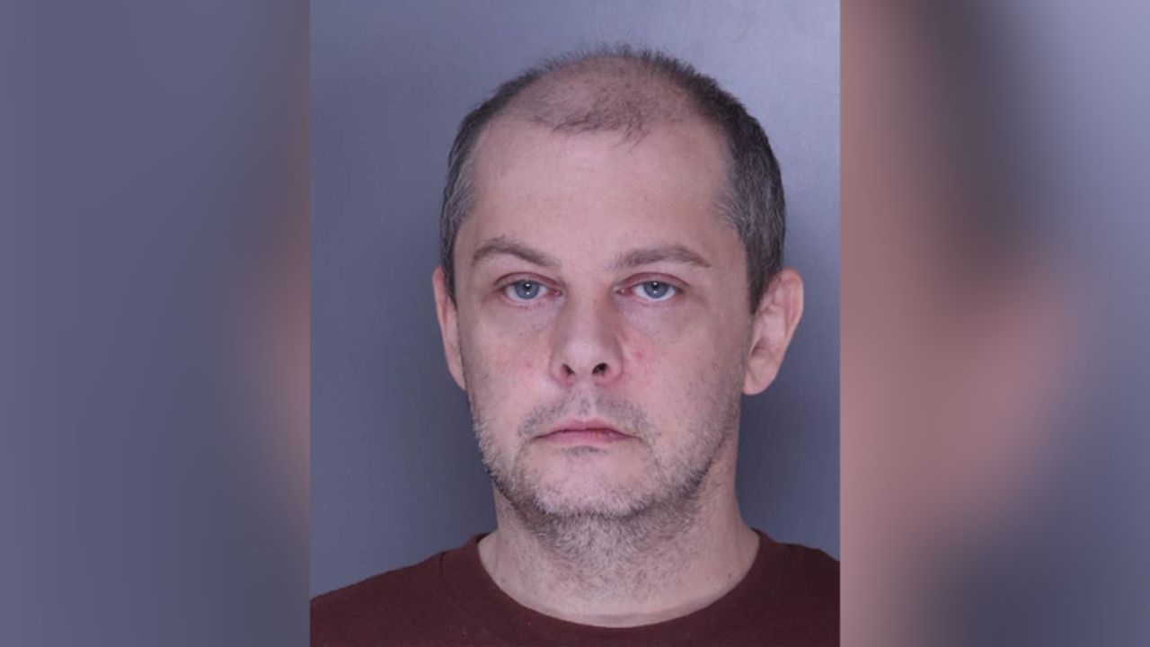 He said 'I love you.' She said no. Then he set the house on fire — killing an Army veteran inside