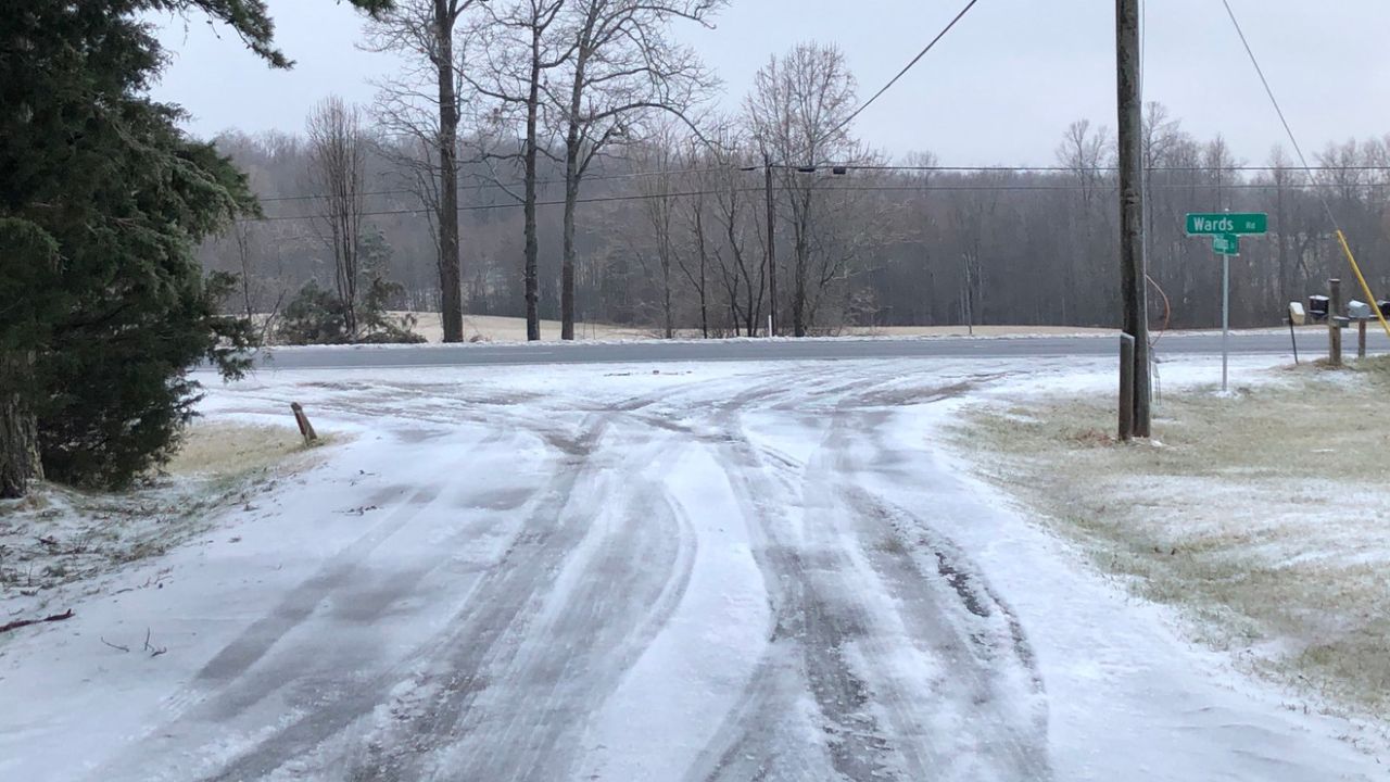 Monterey, Virginia Weather Alert: Overnight Freeze Near 32°F Puts Crops and Roads at Risk Until Friday Morning