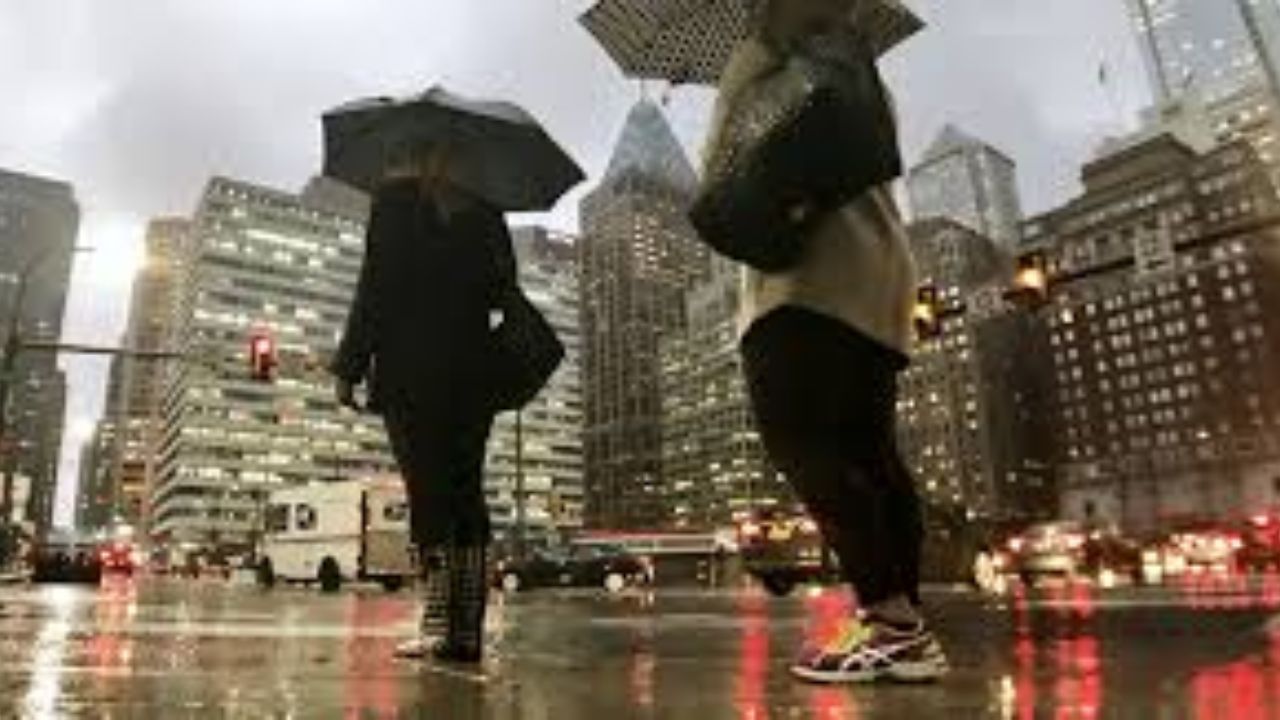 Pack Your Umbrella: Philadelphia Region Faces Cold, Rainy Memorial Day Weekend