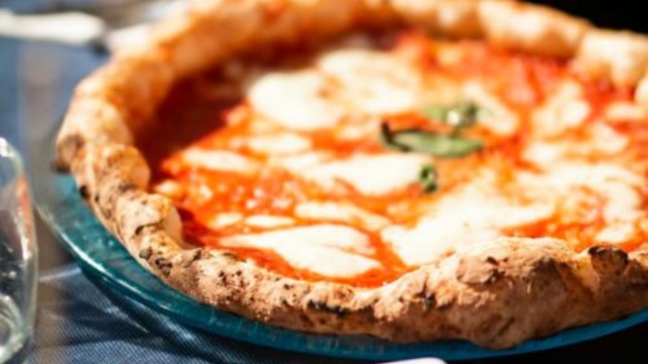 This Small-Town Alabama Pizza Shop Just Beat Every Other Pizzeria in the State